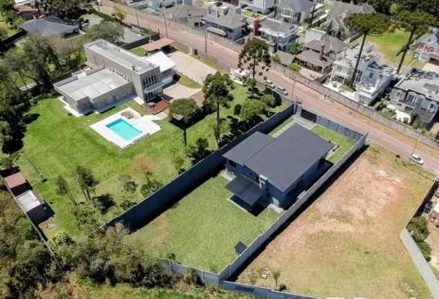 Imagem Casa Alto Padrão com 3 Quartos à Venda em Butiatuvinha – 455m