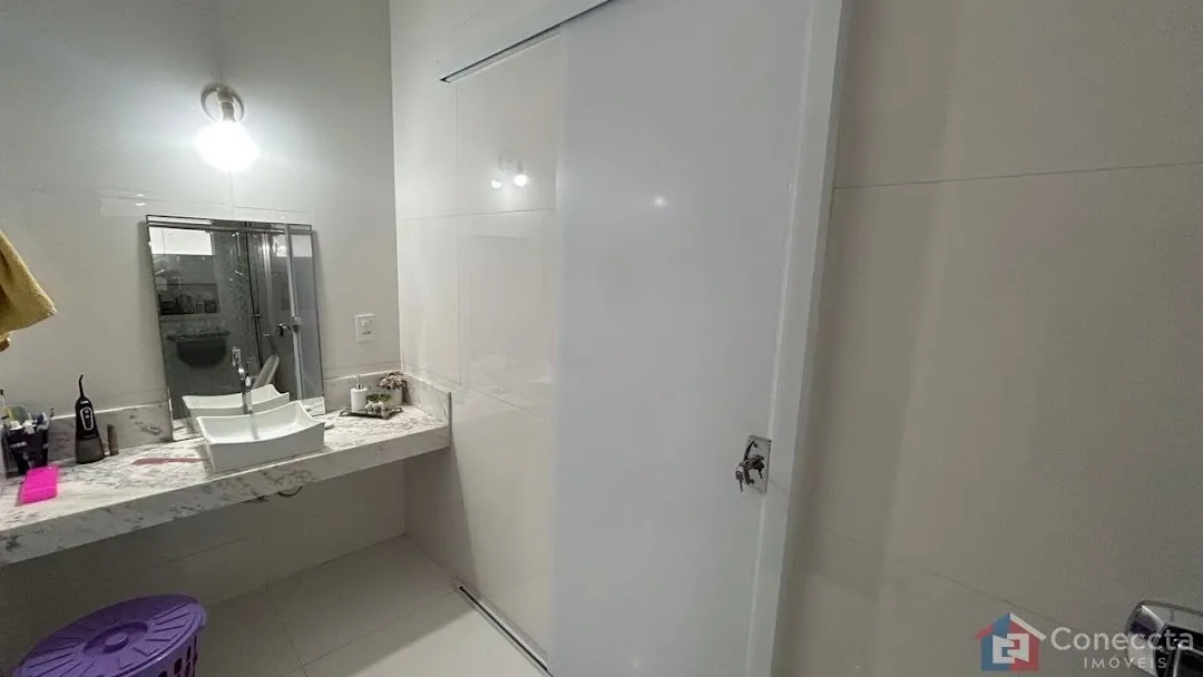 Imagem Casa à venda, 227 m² por R$ 1.080.000,00 - Valparaíso - Patos de Minas/MG