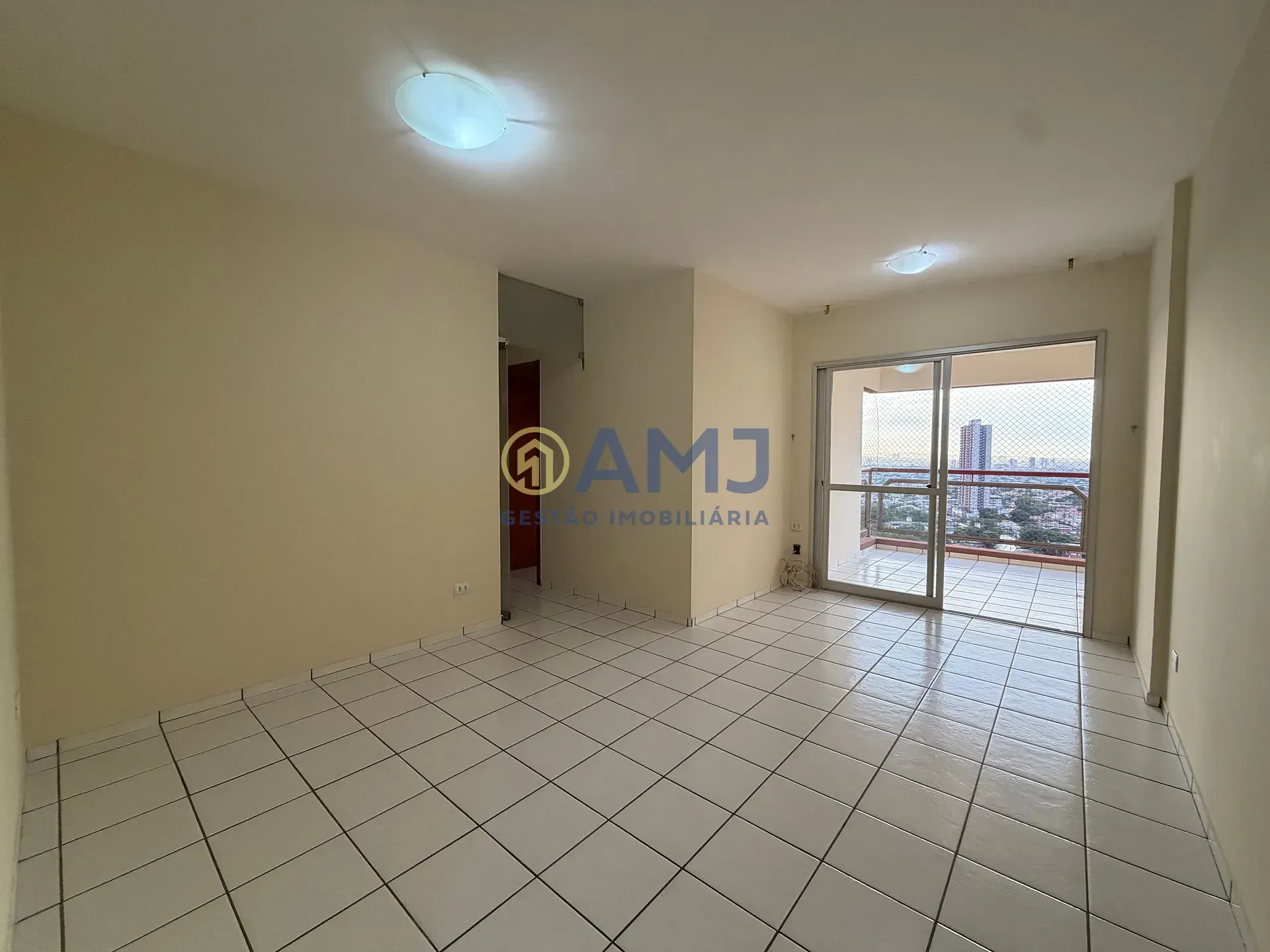 Foto do imóvel APARTAMENTO À VENDA NO SETOR BUENO | ED. SAN BERNARDO em Endereço não informado
