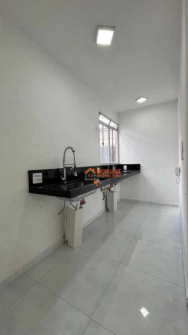Foto do imóvel Apartamento com 2 dormitórios à venda, 40 m² por R$ 230.000,00 - Vila Celeste - Itaquaquecetuba/SP