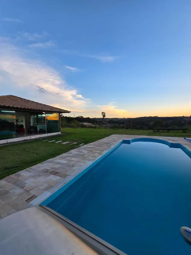 Imagem chácara belíssima a venda em Itatiaiuçu/MG , Terreno amplo com aprox. 2.500m²