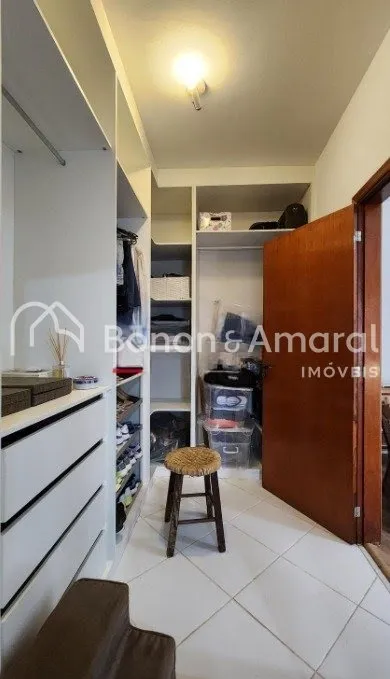 Imagem "Exclusiva Casa de Alto Padrão no Residencial Moinho de Vento - Valinhos/SP com Vista Deslumbrante"