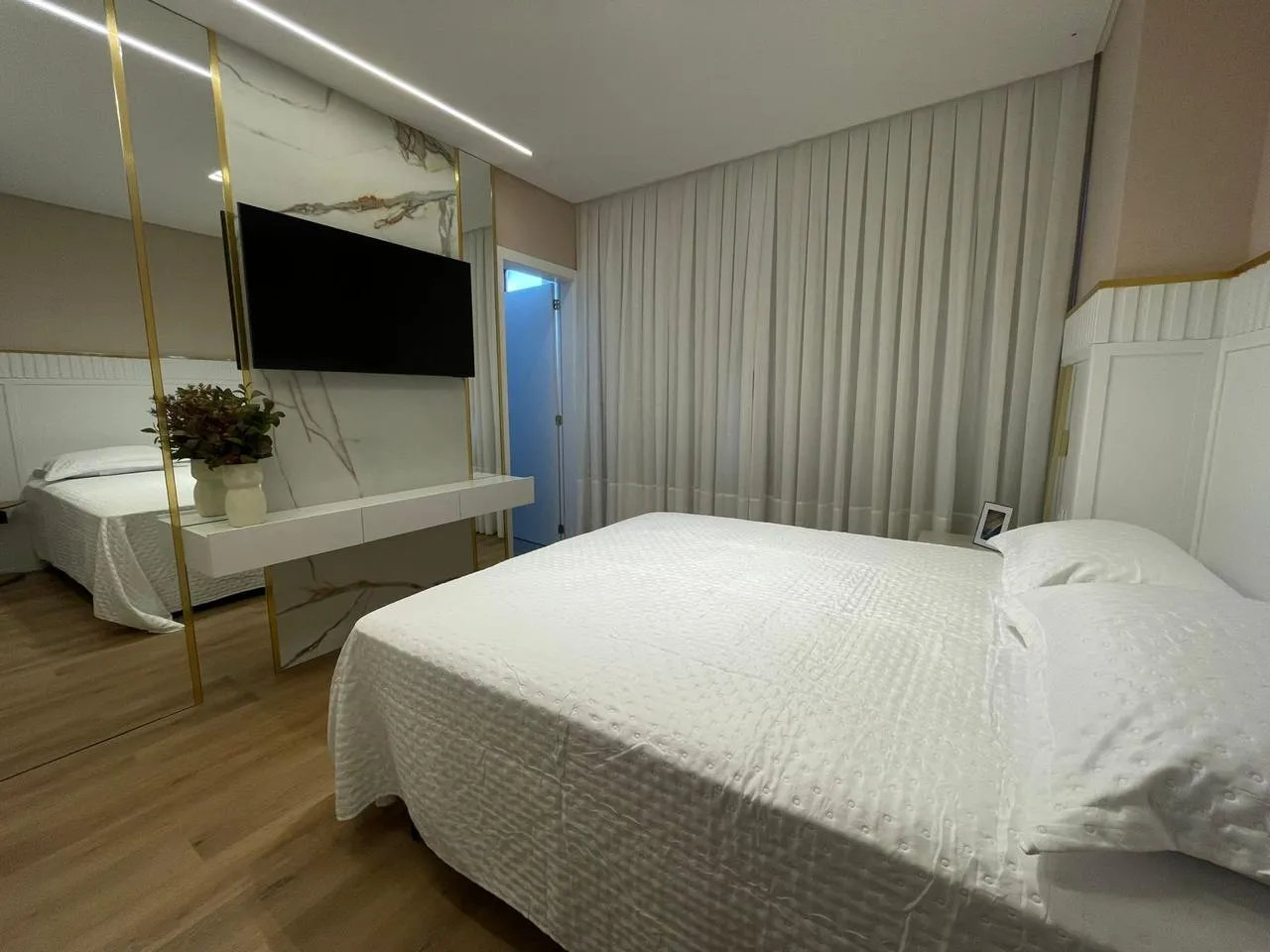 Imagem Apartamento à venda com 220m2 por R$ 4.990.000,00