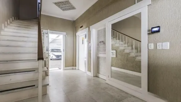 Imagem Vende-se apartamento com 1 quarto, 43m² e 1 vaga - Petrópolis