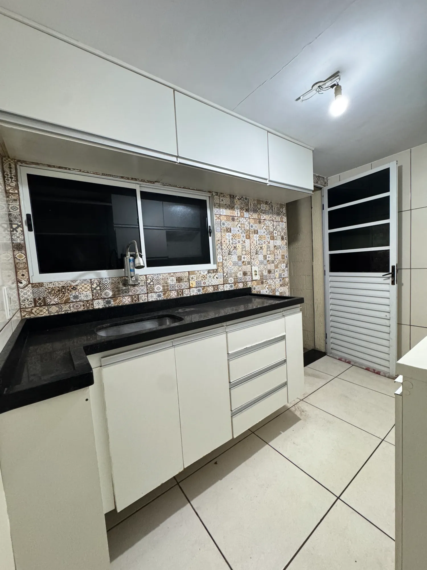 Imagem Casa com 2 Quartos à Venda, 100 m² em Guaratiba - Rio de Janeiro