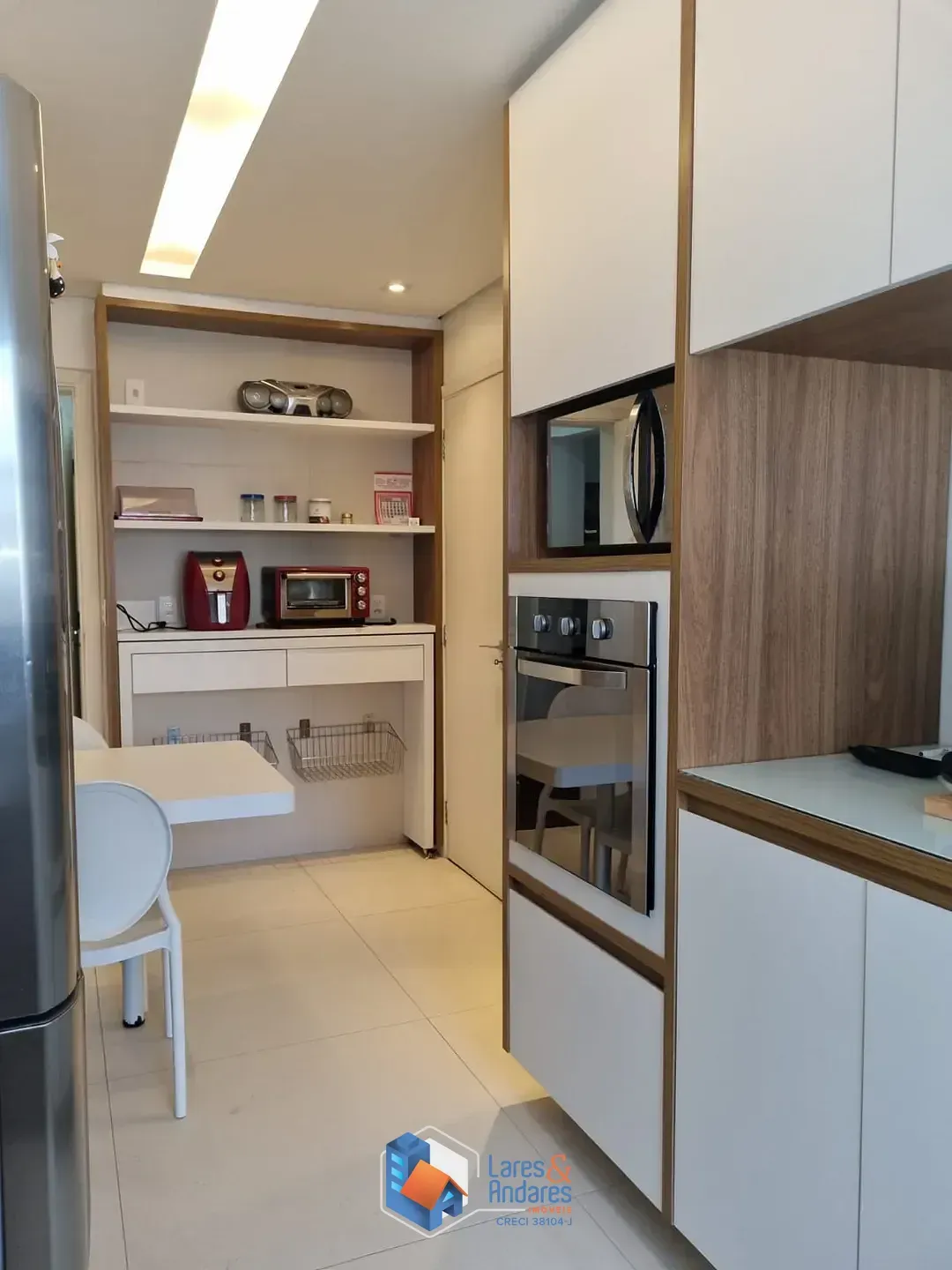 Imagem Apartamento para venda e locação em Moema com 4 quartos, sendo 4 suítes, 178m²