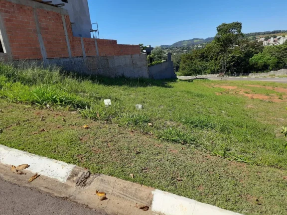 Terreno no condomínio Parque Imperador