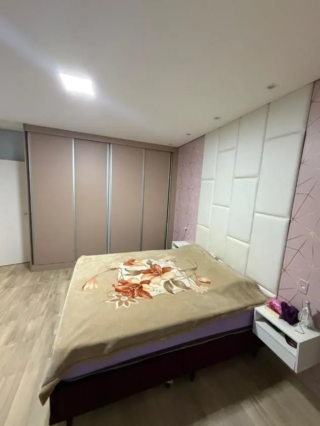 Imagem CASA DE LUXO À VENDA EM CONTAGEM/MG , Área de 915 m²