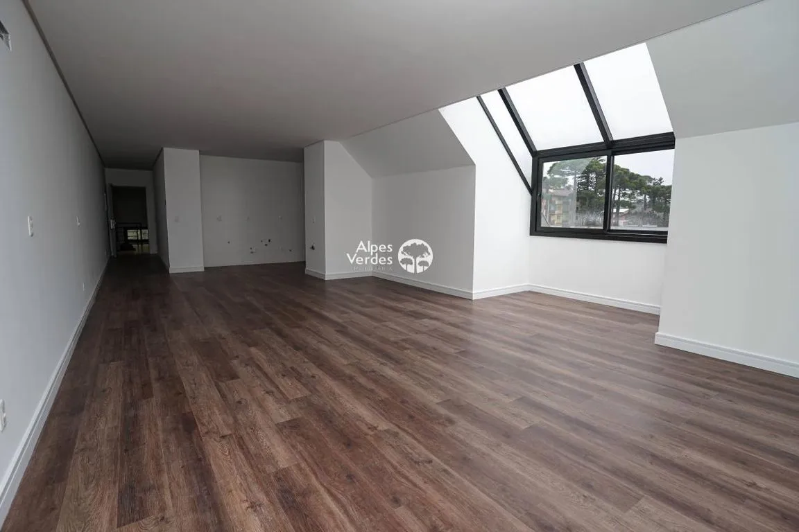 Imagem Vende-se apartamento em Gramado com 2 suites