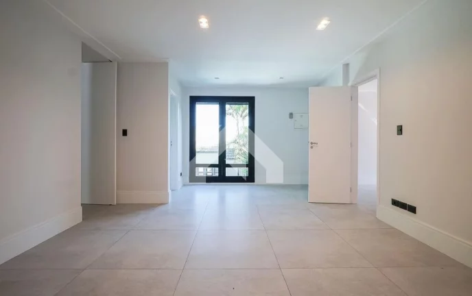 Imagem Casa de Condomínio em Alphaville - Santana de Parnaíba, SP