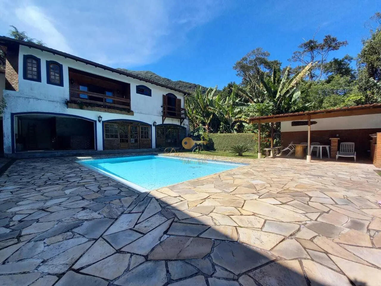 Foto do imóvel Casa para Venda em Teresópolis / RJ em Rua Caxangá