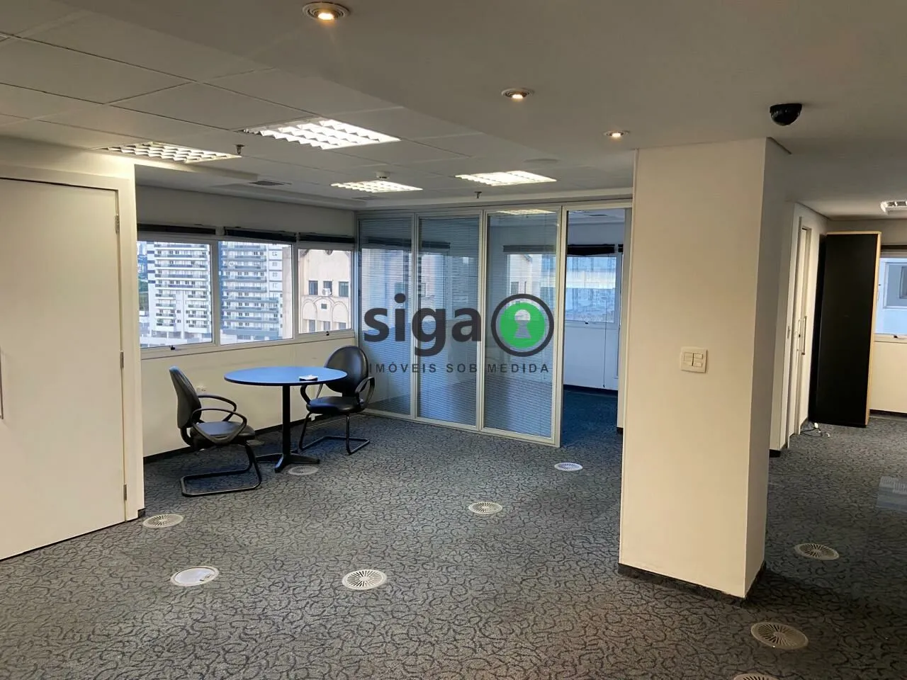 Foto do imóvel Conjunto Comercial Pronto para Uso ao Lado do Metrô na Barra Funda com 6 Vagas de Garagem
