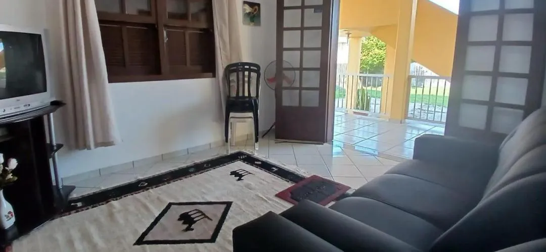 Imagem Imóvel à Venda em Itapoá-SC, Bairro Itapema do Norte - Prédio com 03 Apartamentos Mobiliados