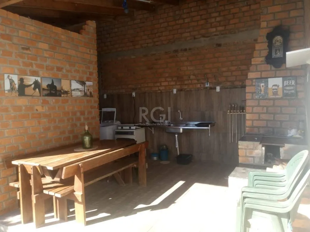 Imagem Casa com 2 quartos, 2 vagas de garagem, no bairro Aberta dos Morros, Porto Alegre/RS