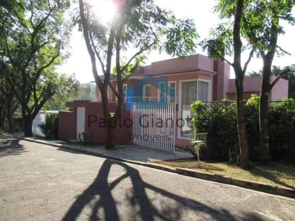Imagem Casa à venda - Nova, moderna, 4 suítes e 7 vagas cobertas!