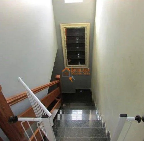 Imagem Casa com 3 dormitórios à venda, 209 m² por R$ 550.000,00 - Jardim City - Guarulhos/SP