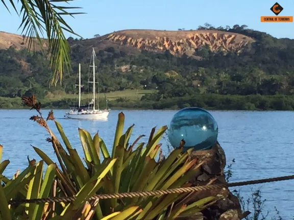 Imagem ILHA NA BAÍA DE TODOS OS SANTOS