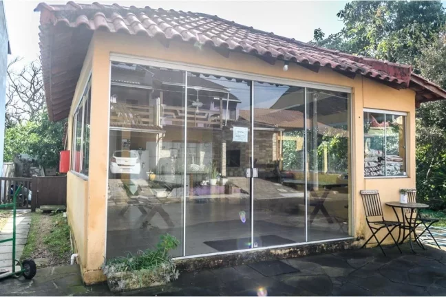 Imagem Casa para venda no bairro Serraria em Porto Alegre