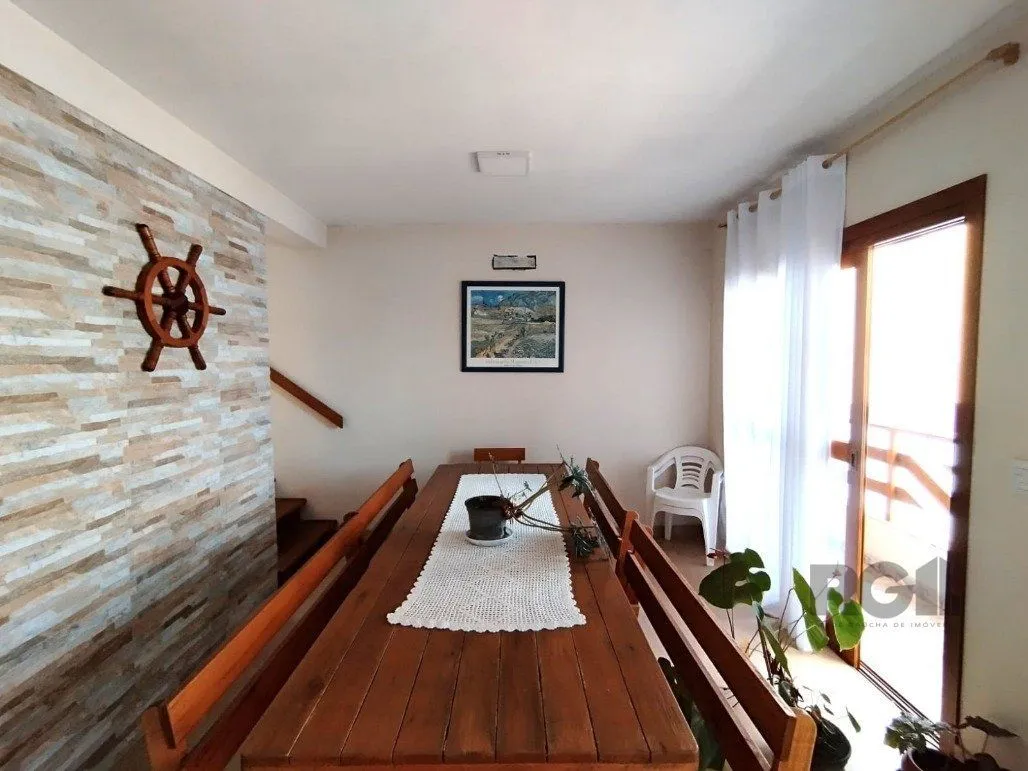 Imagem Casa de Condomínio em Hípica