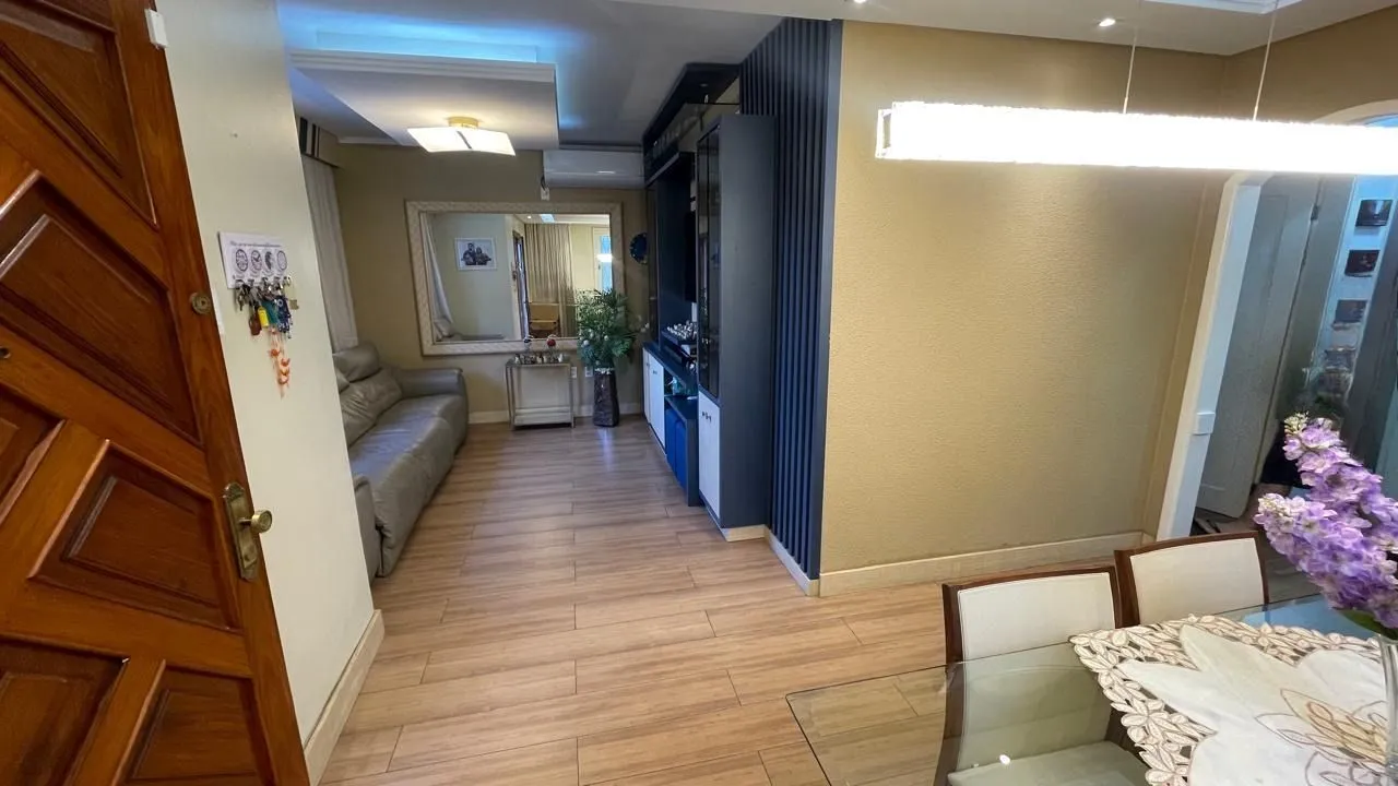 Imagem Casa térrea com 2 suítes com amplo pátio,