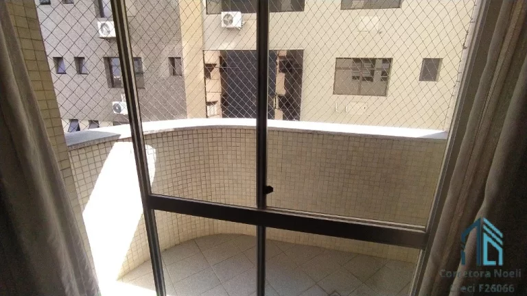 Imagem Apartamento 03 quartos c/suíte com sacada, vaga, no Água Verde em Curitiba PR