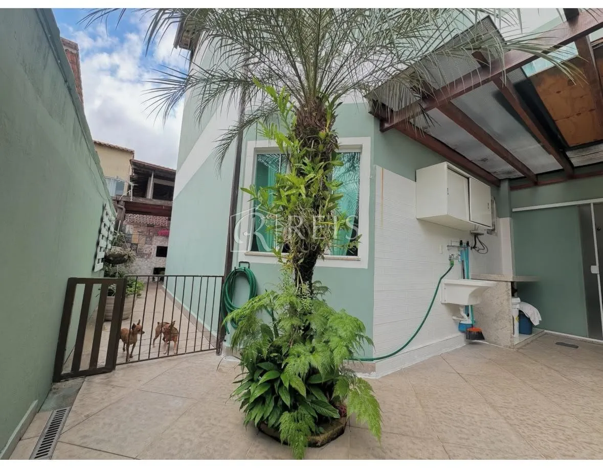 Foto do imóvel Apartamento para Venda em Rio das Ostras, Atlântica, 2 dormitórios, 1 banheiro, 1 vaga em Rua Campo de Albacora, 706 - Atlântica, Rio das Ostras - RJ