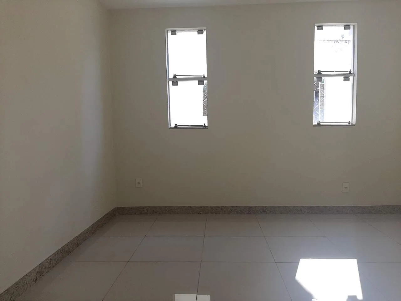 Imagem 2 suítes+piscina+5 vagas+sala 3ambientes!!!!
