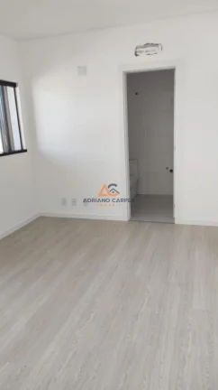 Imagem Sobrado de alto padrão, pronto para morar no bairro Meia Praia em Navegantes a venda com Adriano Carpes Imóveis
