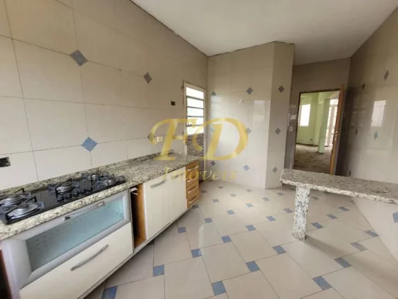 Imagem Casa em Atibaia para Residir ou Investimento Comercial