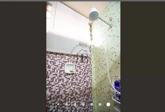 Imagem Esta encantadora casa oferece um espaço perfeito para quem busca conforto e praticidades. Com três...