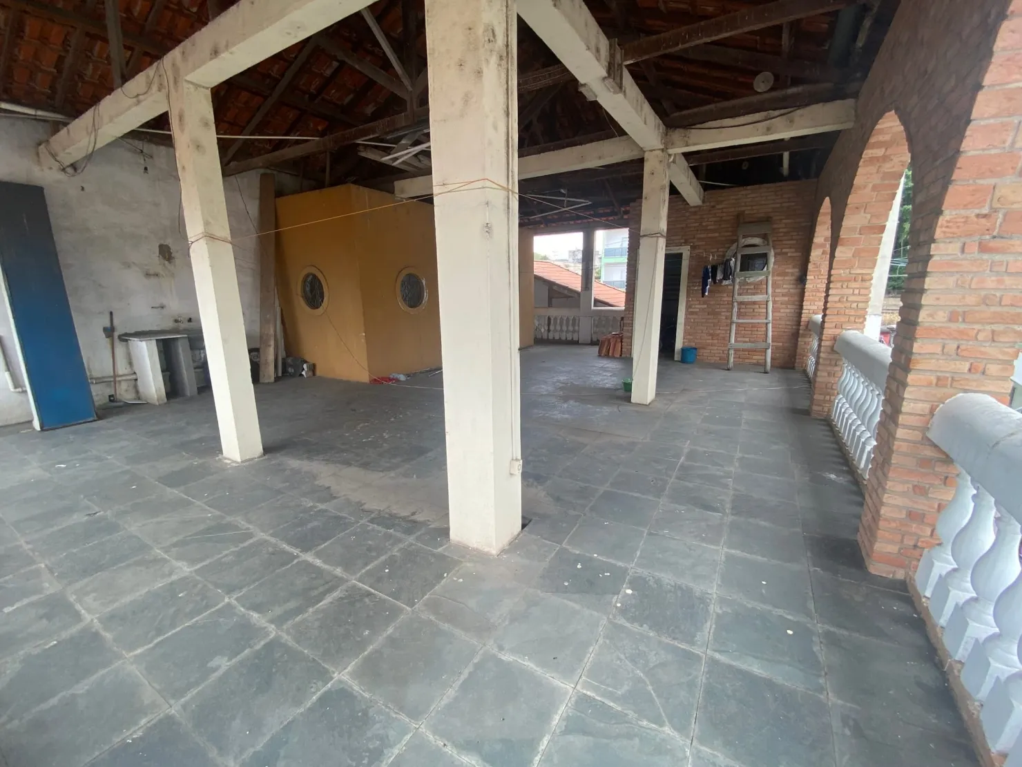 Imagem Comercial à venda 3 Quartos, 1 Suite, 2 Vagas, 200M², Ponte Alta, Aparecida - SP