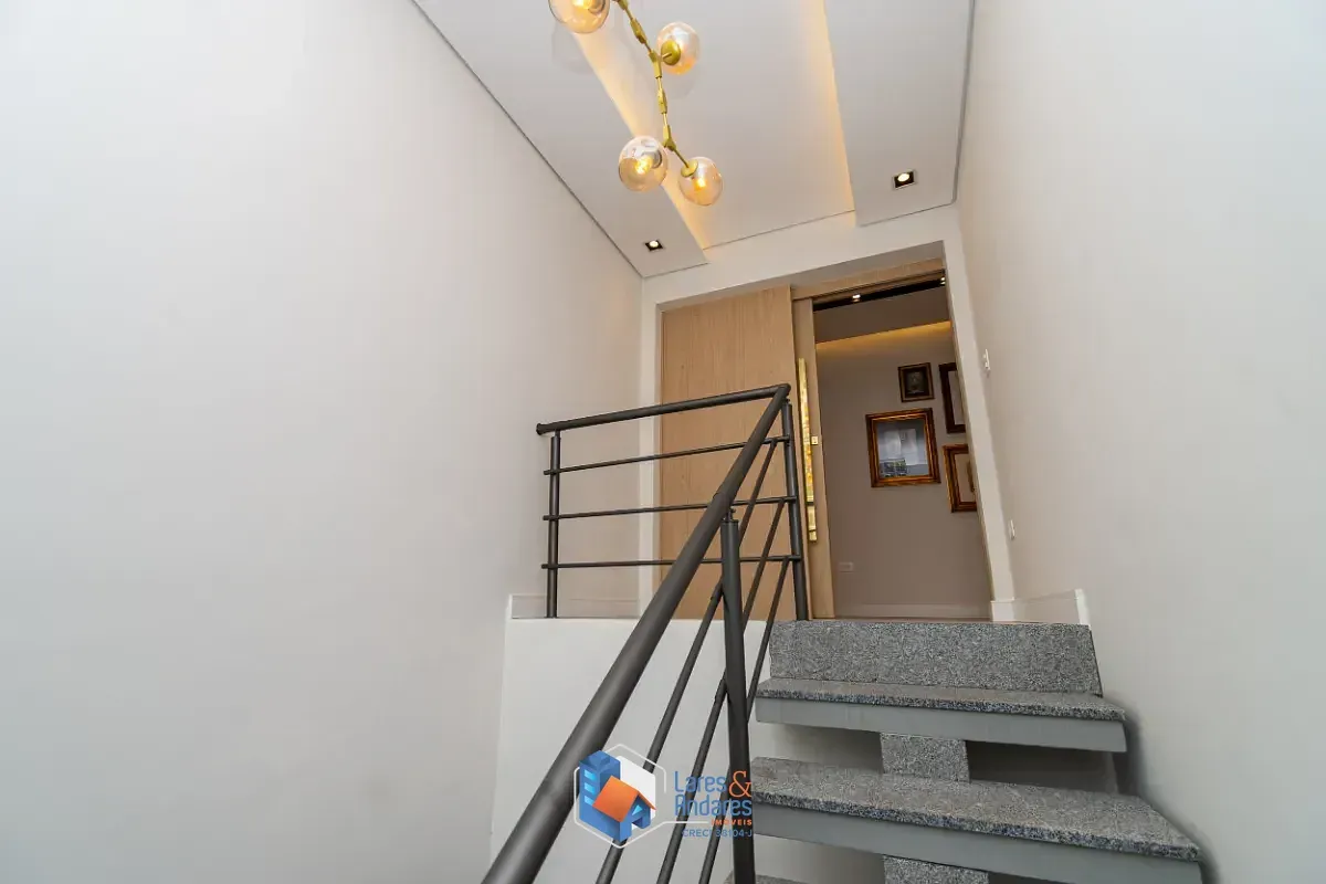 Imagem Casa para venda em Campo Belo com 3 quartos, sendo 3 suítes, 345m²