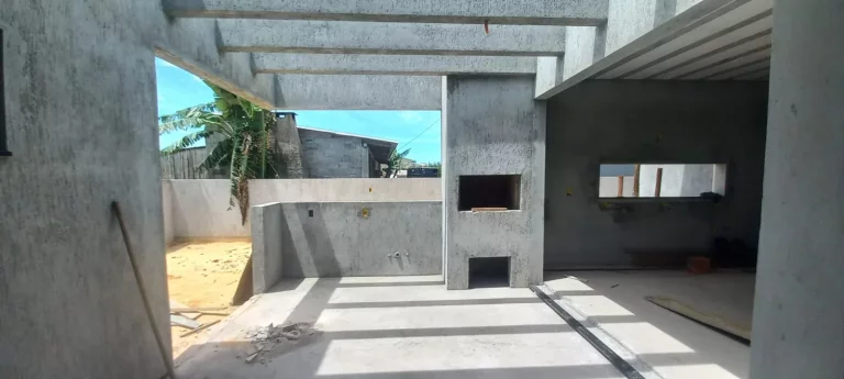 Imagem Linda Casa à Venda em Campo Duna, Garopaba-SC: Conforto, Segurança e Lazer!