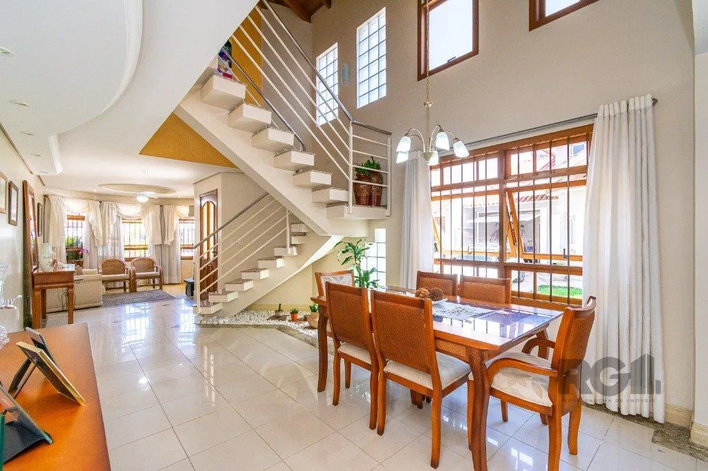 Imagem Casa em condominio no Sarandi de 3 dormitórios 2 vagas e infra