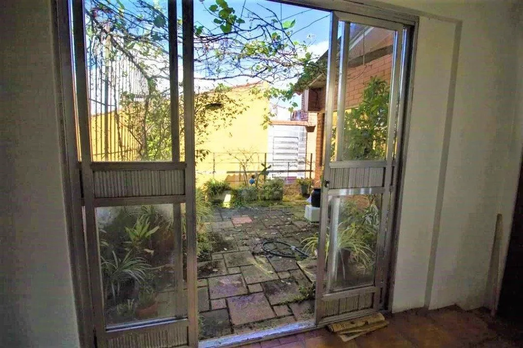 Imagem Casa para Venda - 287m², 3 dormitórios, sendo 2 suites, 4 vagas - Nonoai