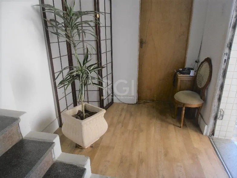 Imagem Casa para Venda - 159m², 3 dormitórios, 3 vagas - Menino Deus