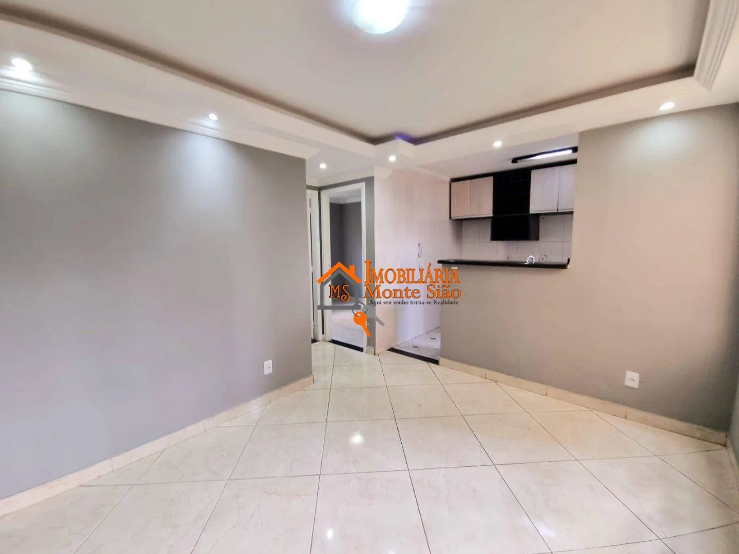 Imagem Apartamento com 2 dormitórios à venda, 45 m² por R$ 249.000,00 - Água Chata - Guarulhos/SP