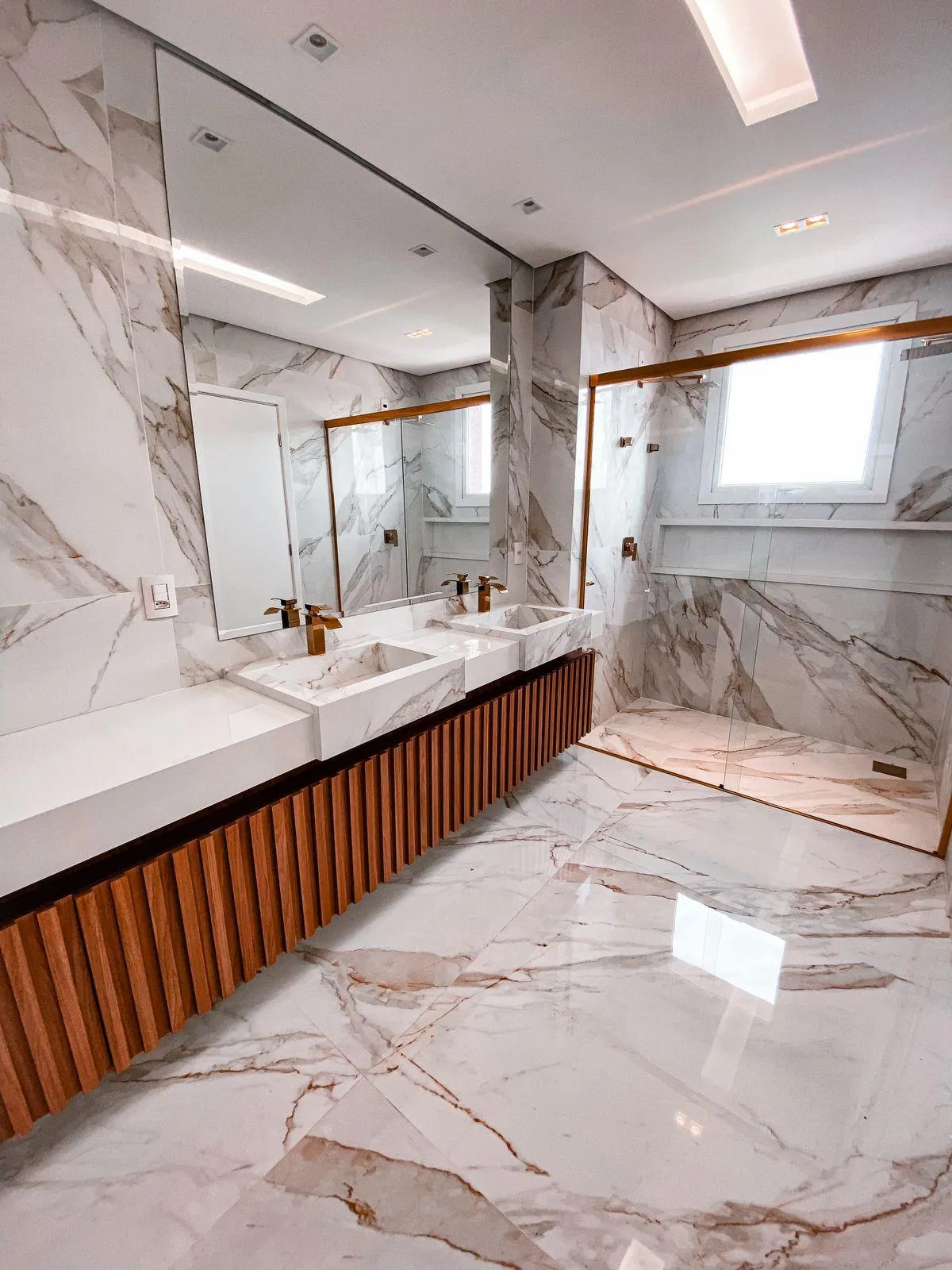 Imagem Cobertura à venda em Franca, Vila Santos Dumont, com 5 quartos, 280m2