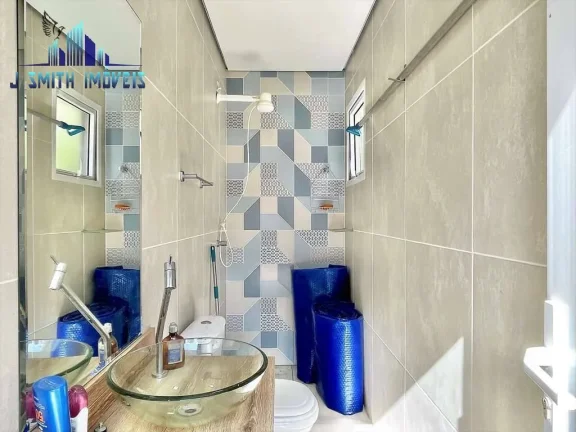 Imagem CASA LINDA, MODERNA, 4 SUÍTES AMPLAS, GOURMET, PISCINA. LAZER NO COND.