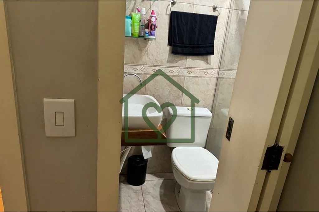 Imagem Apartamento térreo, com posição solar Oeste, proporcionando ótima iluminação natural e sol da ...