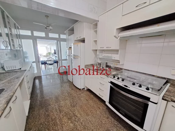 Imagem Apartameno à venda com 210m², 3 quartos, 2 suítes, 2 vagas, frente mar por R$2.700.000,00 no Boqueirão em Santos
