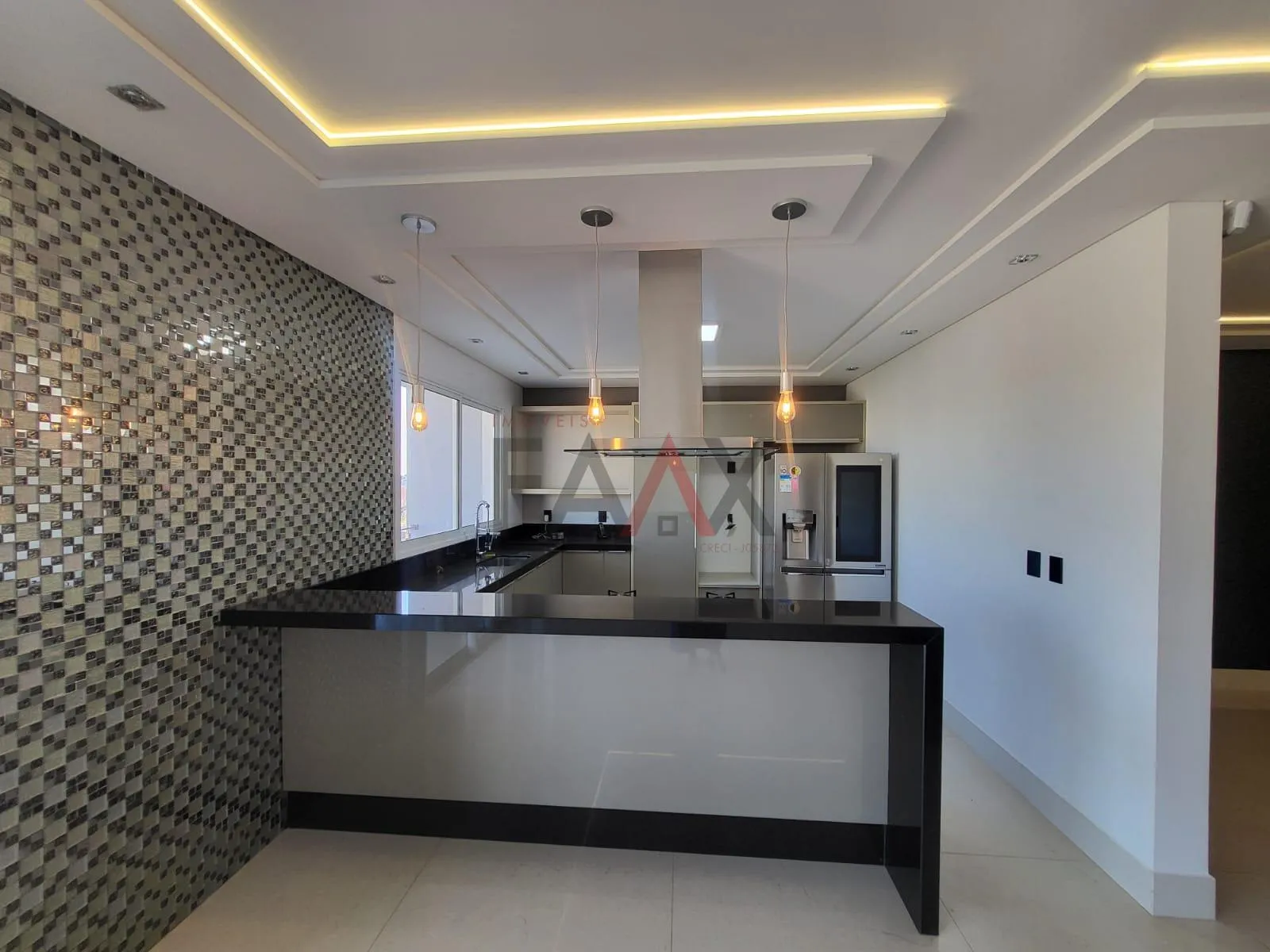 Imagem Sobrado alto padrão com 3 suítes à venda,595.00 m², DOS ESTADOS, GUARAPUAVA - PR