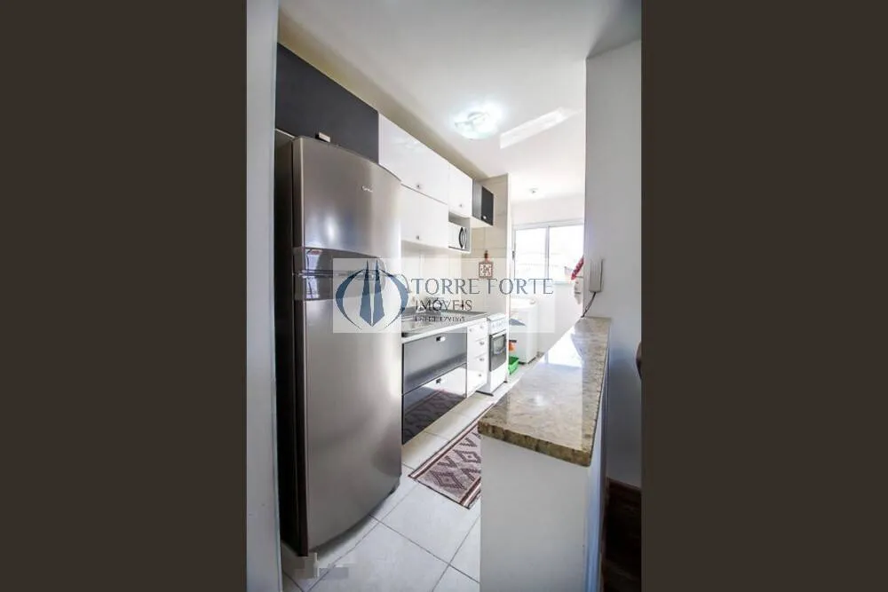 Imagem Apartamento com 2 dormitorios , varanda e 1 vaga em Itaquera .