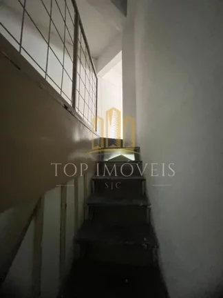 Imagem Espaçosa loja em condominio comercial no centro de São josé OPORTUNIDADE