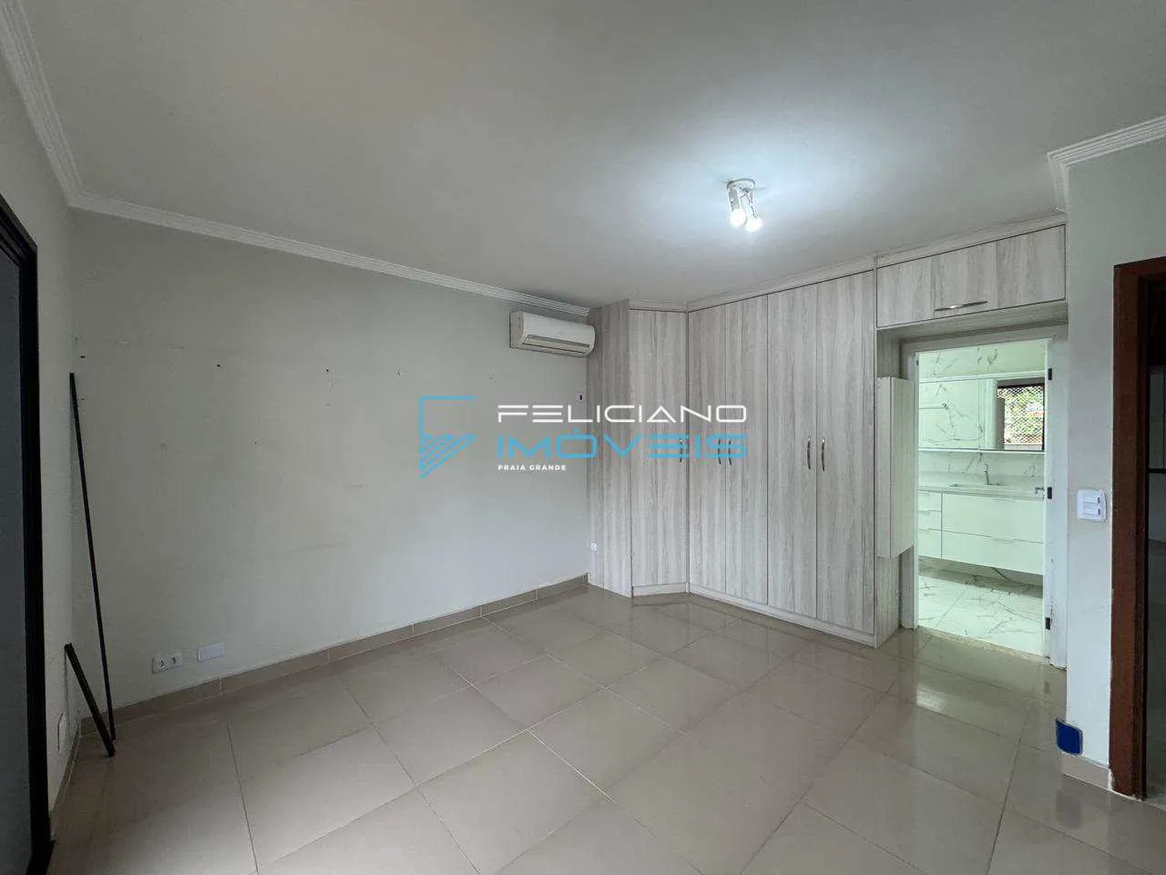 Imagem Sobrado com 4 quartos, Canto do Forte, Praia Grande - R$ 2.85 mi, Cod: 7237