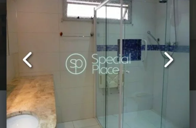 Imagem Apartamento com 241m²,03 dormitórios, 03 suítes, 04 banheiros, 03 vagas de garagem. Prédio com l...