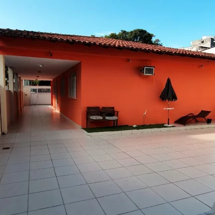 Imagem CASA COM 4 QUARTOS E 2 SUÍTES EM GUARAPARI-ES