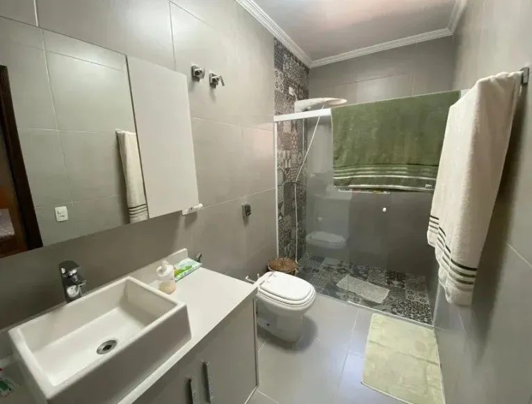Imagem Casa para Venda em São Paulo, Lapa, 6 dormitórios, 1 suíte, 4 banheiros, 4 vagas