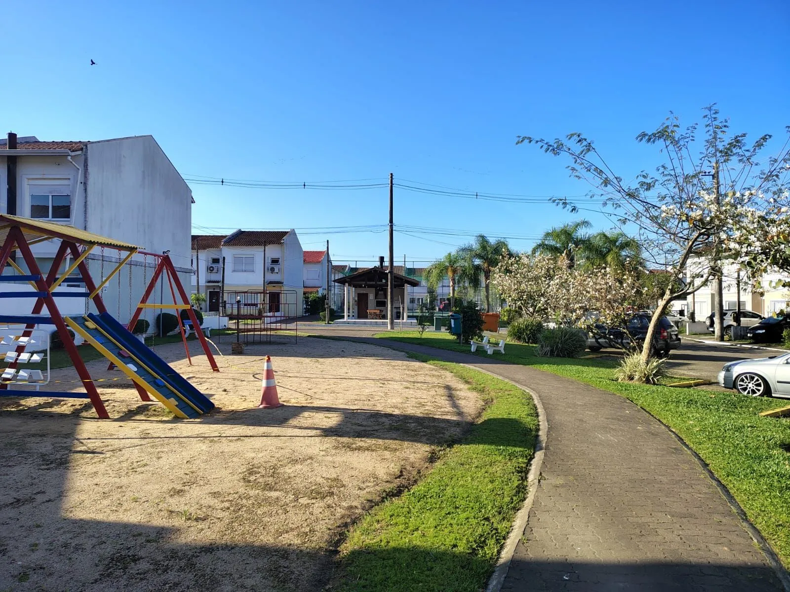 Imagem Lindo sobrado 3dormitórios no Quintas do Prado