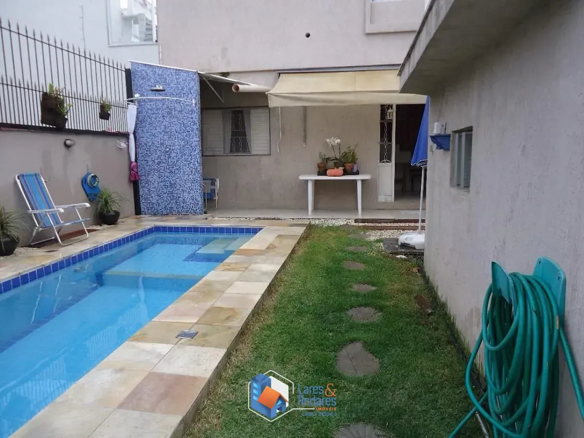 Imagem Sobrado para venda em Planalto Paulista com 4 quartos, sendo 4 suítes, 220m²